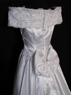 Bridal wedding gown train detail 57-189gownbd.jpg