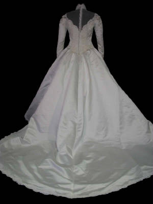 Bianchi modest wedding gown back70-237gownb.jpg