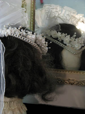 72gownveil1.jpg FREE matching headpiece and veil