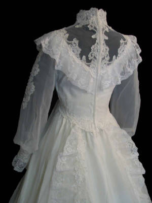 Vintage Gown 3092.316.back bodice.jpg