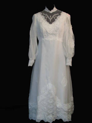 93 vintage bridal wedding gown front.jpg
