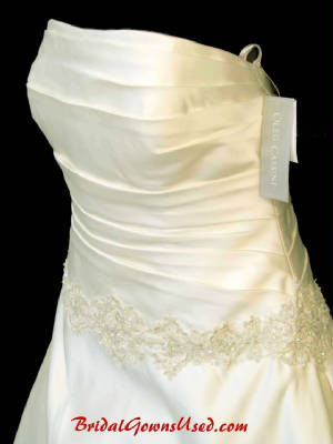 Oleg Cassini Bridal Wedding Gown Front CU94.jpg