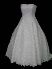gown100-334f.jpg Gown view of bridal wedding gown