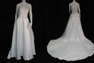 gown5103.2.back.front.jpg