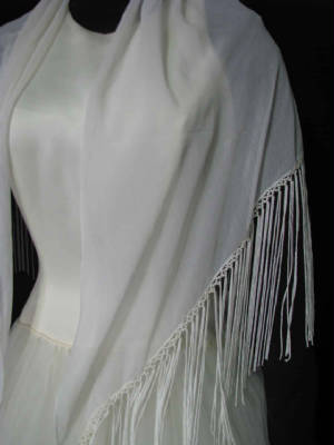 wab15-308 shawl side view