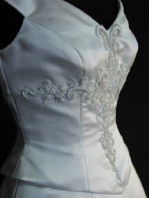 Taylor Maid Bodice Detail 26.145gownfcu.jpg