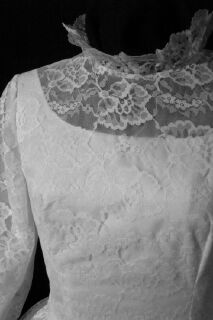 5gownfcu.jpg  vintage modest bridal wedding gown 