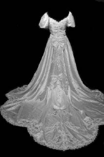 Vintage wedding bridal gown back 2006-22