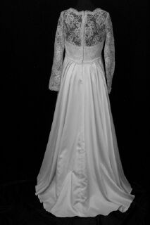 Loralie bridal wedding gown back19b.jpg