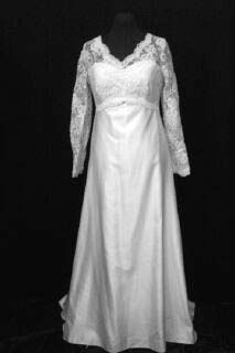 Loralie bridal wedding gown19f.jpg