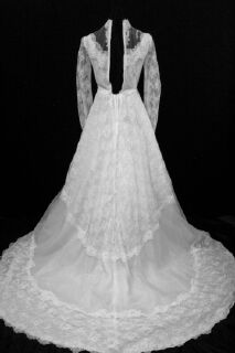 14b.jpg vintage modest bridal wedding gown back