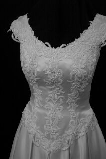 Front bodice of michaelangelo wedding gown 9cu.jpg